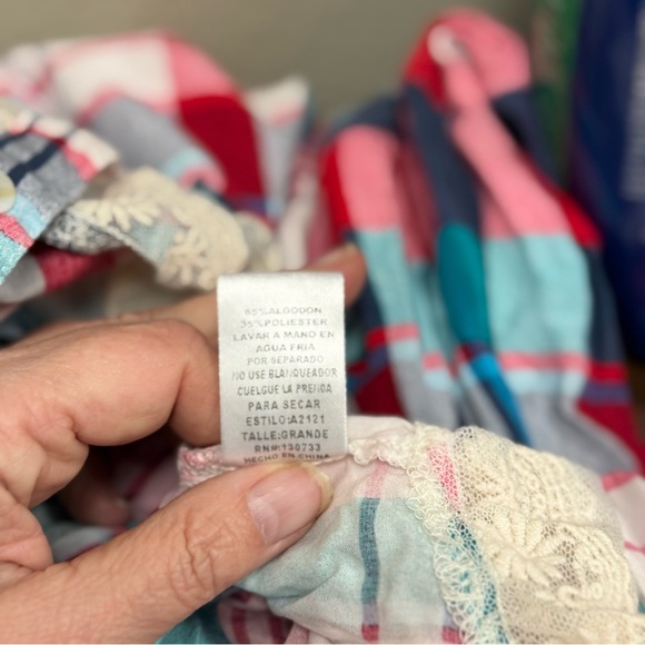 Umgee USA Colorful Plaid Button-Up Shirt with Lace Hem. Size Large - Picture 7 of 7